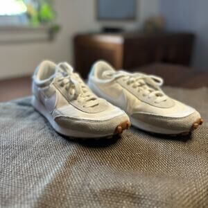 Pale Ivory Nike Daybreak Sneaker | Retro | Athleisure - (Women's 8)